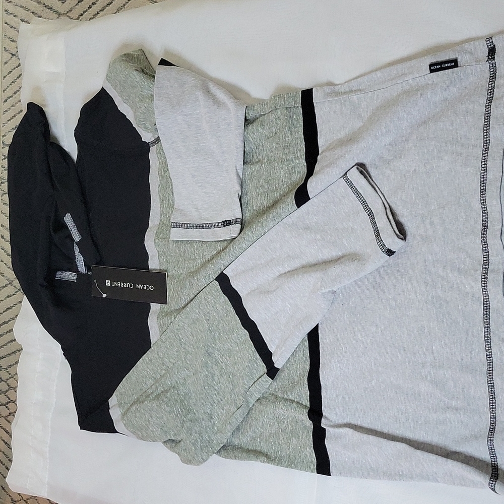 Boys long sleeve hooded shirt